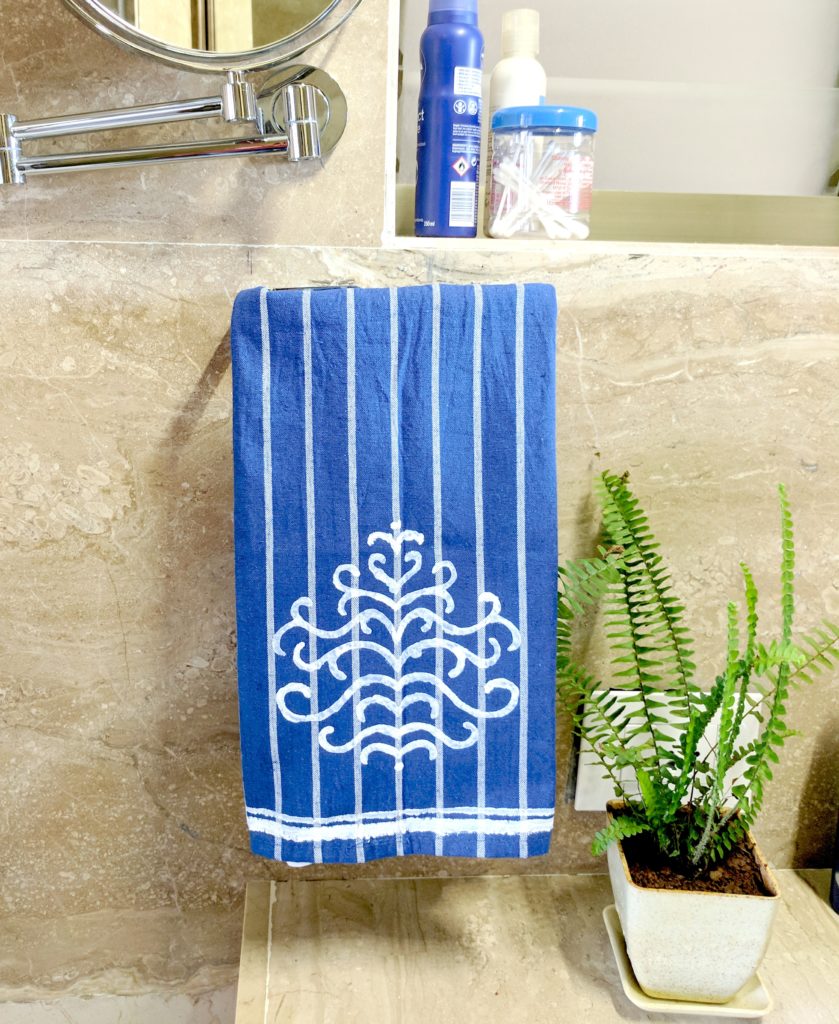 How To Make Pretty DIY Kitchen Towels With Stencils • One Brick At A Time